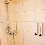 公寓 Modern & Gepflegt, Sued-terrasse, Parkplatz, Naehe Dus