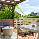 Modern & Gepflegt, Sued-terrasse, Parkplatz, Naehe Dus *