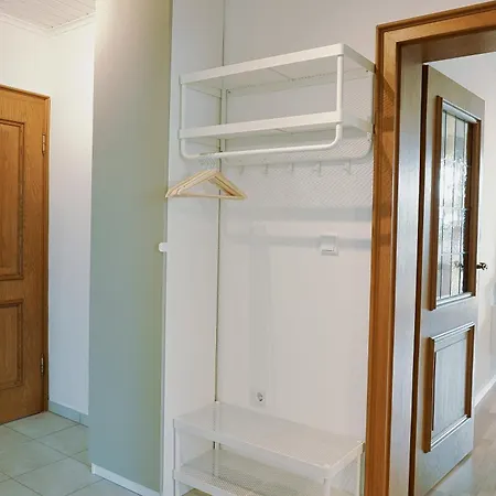 Apartment Modern&gepflegt, Süd-terrasse, Parkplatz, Nähe Dus *