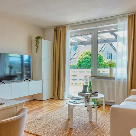 Modern&gepflegt, Süd-terrasse, Parkplatz, Nähe Dus *