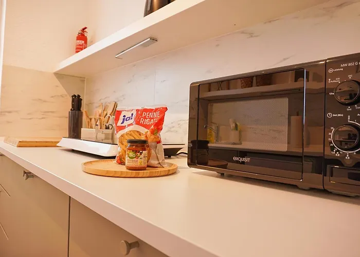 Modern & Gepflegt, Sued-terrasse, Parkplatz, Naehe Dus * Kaarst