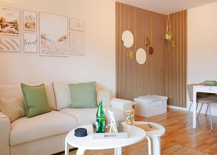 Modern & Gepflegt, Sued-terrasse, Parkplatz, Naehe Dus Lejlighed Kaarst