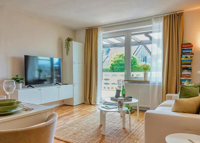 Modern & Gepflegt, Sued-terrasse, Parkplatz, Naehe Dus *